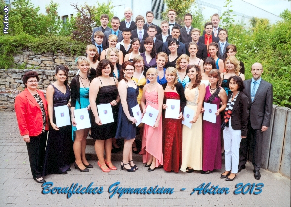 http://www.beruflichesgymnasium.de/pixlie/cache/vs_Abiturzeugnisse 2013_abitur2013.jpg